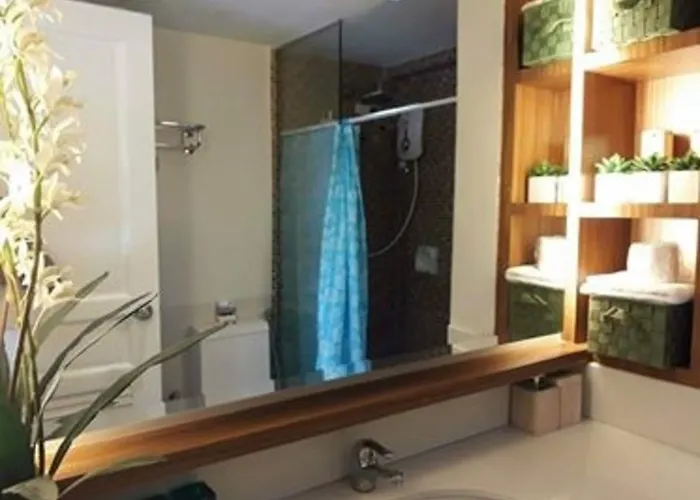 Sta.mesa Across Sm Model Unit 2 Br Apartment *